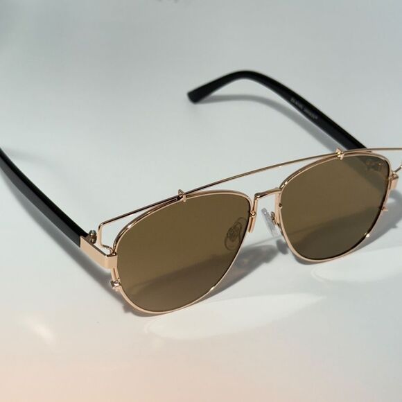 1637 NEW Gold Aviator Sunglasses with Top Bar Detail - Trendy & Chic - Picture 6 of 8
